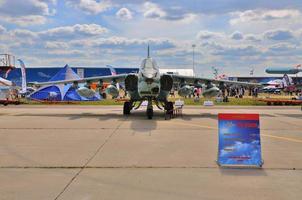 moscou, russie - août 2015 avion d'attaque su-25 frogfoot presen photo