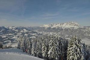 paysage de montagne d'hiver photo