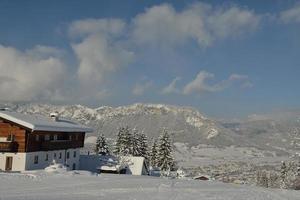 paysage de montagne d'hiver photo