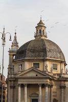 piazza del popolo à rome photo