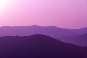 paysage d'été violet ultra violet photo