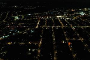 belle vue aérienne de la ville britannique la nuit photo