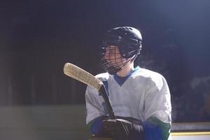 portrait de joueur de hockey sur glace photo