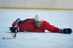 joueur de hockey sur glace en action photo