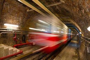 Ancienne ligne de tunnel de Karakoy à la rue Istiklal, Istanbul photo