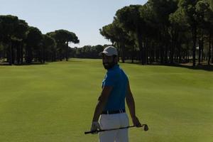 portrait de joueur de golf de dos photo