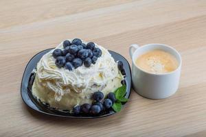 café avec gâteau aux bleuets photo