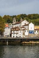 vue sur la ville de porto au bord de la rivière photo