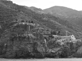 cinque terre en italie photo