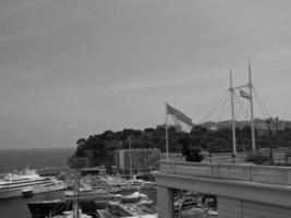 monaco au bord de la méditerranée photo