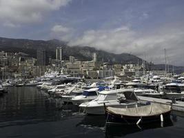 monaco au bord de la méditerranée photo