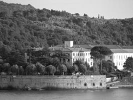 monaco au bord de la méditerranée photo