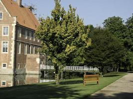 vieux château en westphalie photo