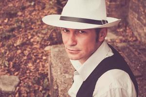 homme de style fedora. photo