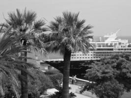 monaco au bord de la méditerranée photo