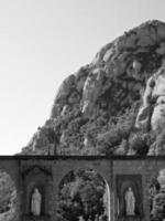 montserrat en espagne photo