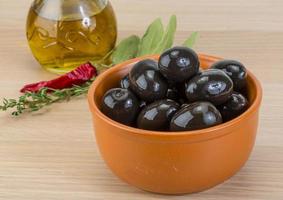 olives noires cuites photo