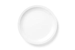 assiette vide isolé sur blanc photo