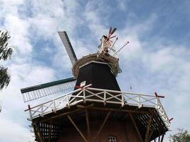 Moulin à vent en Frise orientale photo