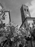 monterosso en italie photo