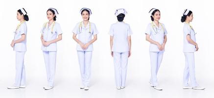 pleine longueur 30s 20s femme asiatique infirmière hôpital, 360 avant arrière arrière, porter des chaussures de pantalon uniformes formelles. sourire, hôpital, femme, regarde, appareil-photo, sourire, heureux, sur, fond blanc, isolé photo
