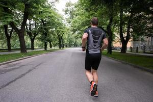 entraînement de coureur masculin pour le marathon photo