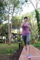 jogging femme sportive photo