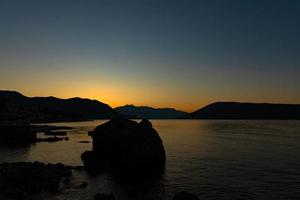 Aube sur la baie de Kotor, mer Adriatique, Monténégro photo