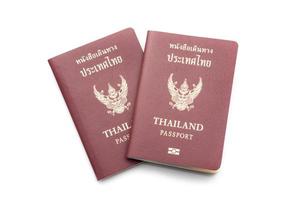 passeport thaïlandais sur blanc photo