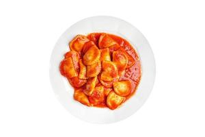 ravioli viande pâtes sauce tomate plat frais repas sain nourriture collation sur la table copie espace nourriture photo