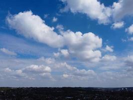 la plus belle vue aérienne de nuages dramatiques photo