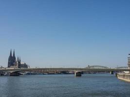 le rhin près de cologne photo