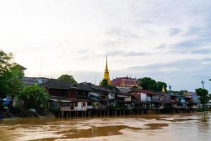 Communauté riveraine de chantaboon à chanthaburi en thaïlande photo