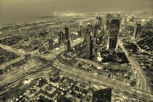 vue sur la ligne d'horizon de dubaï photo