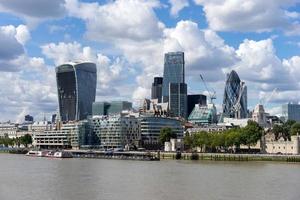 Londres, Royaume-Uni. vue sur l'architecture moderne de la ville de londres photo