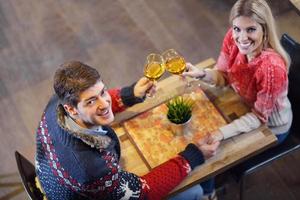 rendez-vous romantique en soirée photo