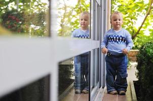 mode enfant en plein air photo