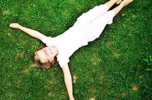 enfants heureux en plein air photo