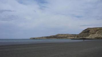 côte de l'océan atlantique à puerto piramides, argentine, patagonie photo