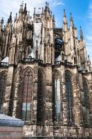 bulles de savon et cathédrale de cologne photo