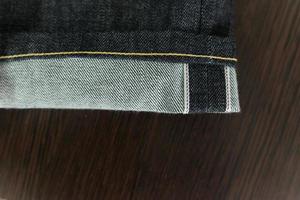 jeans en denim selvedge gros plans photo