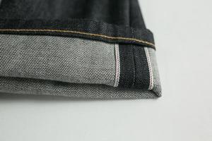 jeans en denim selvedge gros plans photo