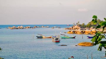 La beauté de la plage de Tanjung Tinggi, Laskar Pelangi, Belitung, Indonésie photo