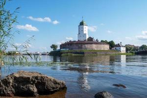 vyborg, région de leningrad, russie. - 27 août 2022. vue sur le château médiéval du chevalier. photo