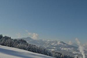 paysage de montagne d'hiver photo