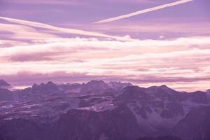 vue sur les montagnes d'hiver photo