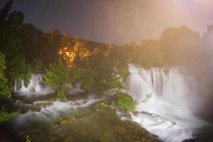 cascades de nuit photo