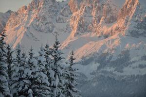 paysage de montagne d'hiver photo