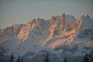 paysage de montagne d'hiver photo