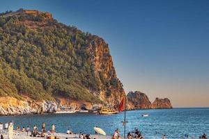 alanya 2022 ville aérienne d'antalya avec château et mer photo